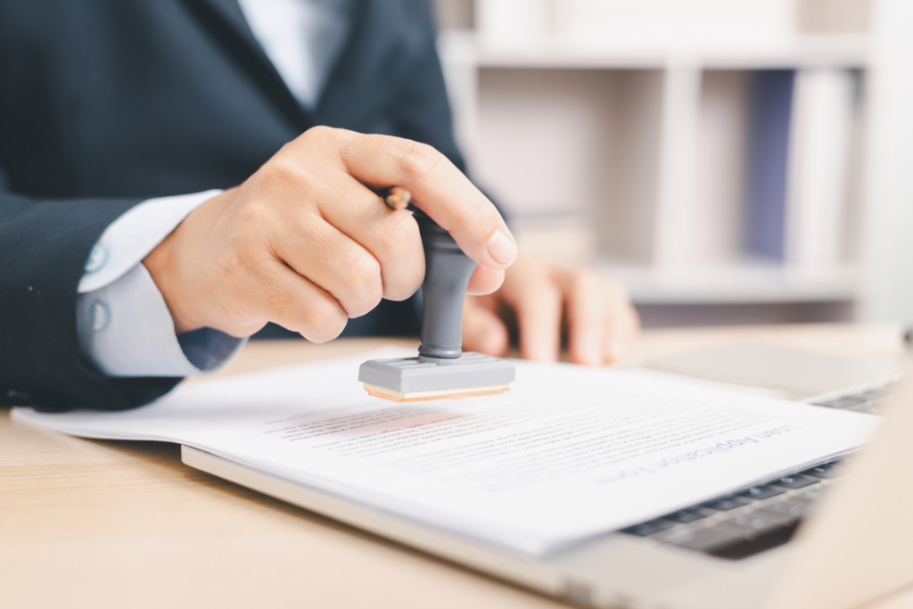 pojištění odpovědnosti podnikatelů – podpis pojistné smlouvy